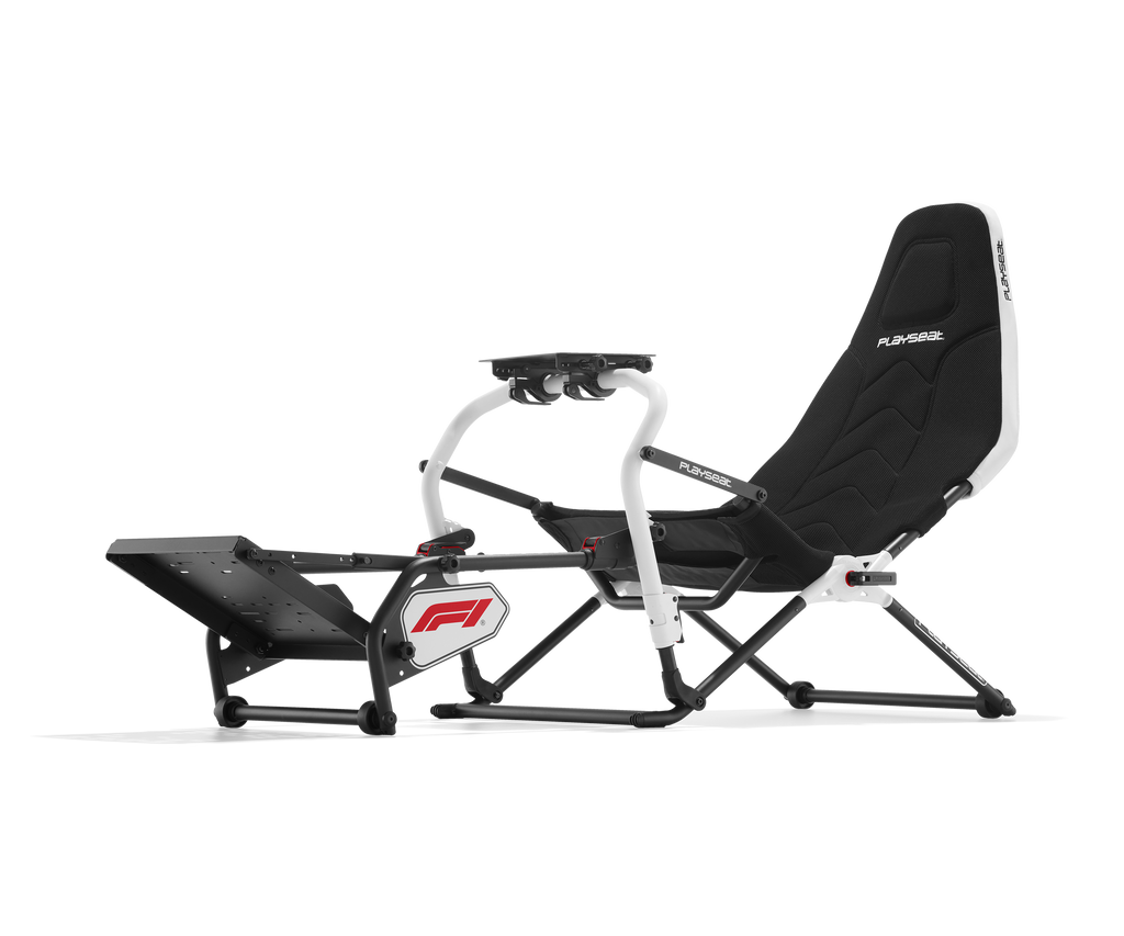 Playseat Challenge DD F1 Edition three-quarter front view